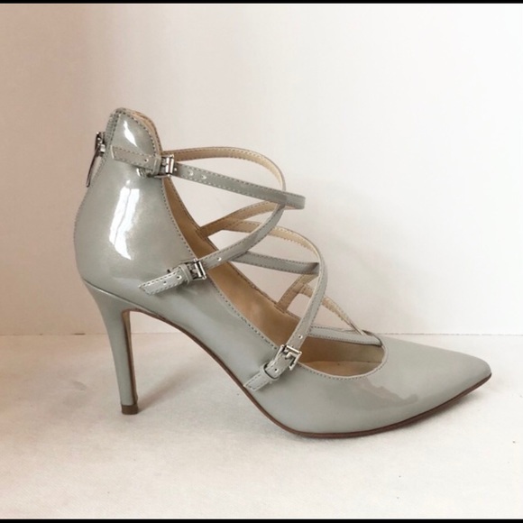 Marc Fisher light gray patent leather heels - Picture 2 of 8